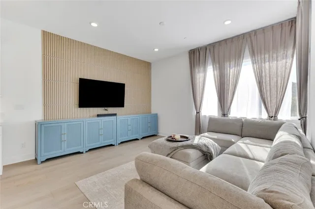 $935,000 | 26712 Afton Lane, Valencia, CA 91381