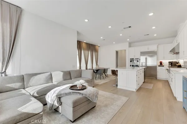 $935,000 | 26712 Afton Lane, Valencia, CA 91381