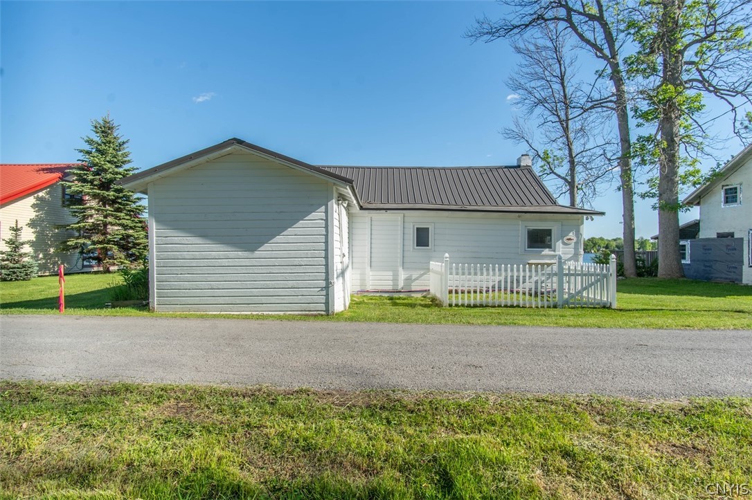 27038 Independence Point Road Lyme, NY 13622 - Photo 17 of 19