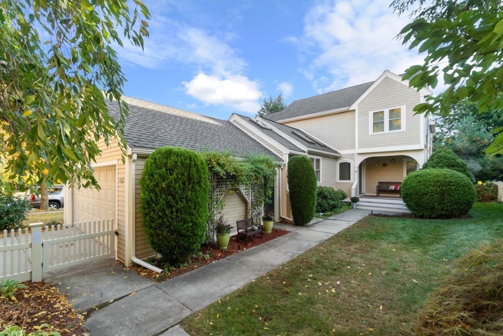 11 Rebecca Road Newton, MA 02465 - Photo 1 of 35