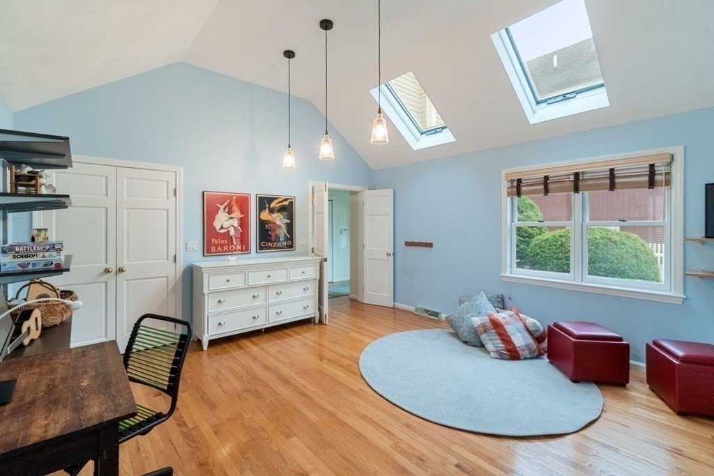 11 Rebecca Road Newton, MA 02465 - Photo 12 of 35