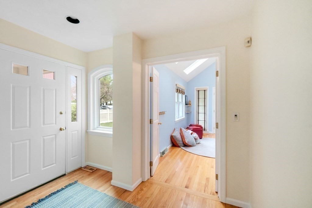 11 Rebecca Road Newton, MA 02465 - Photo 3 of 35