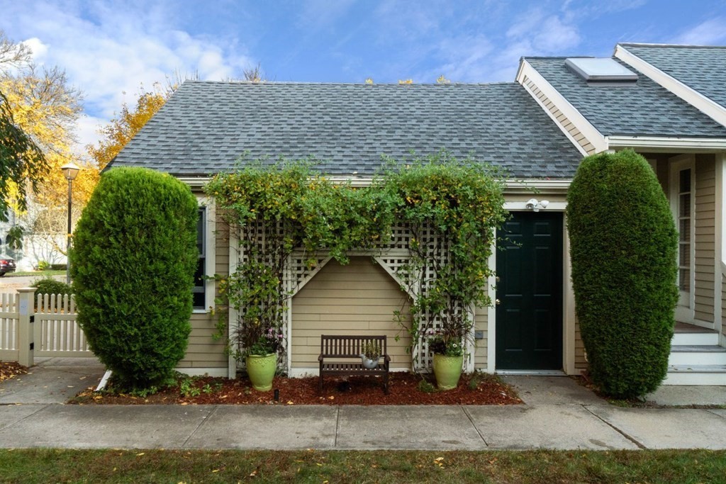 11 Rebecca Road Newton, MA 02465 - Photo 31 of 35