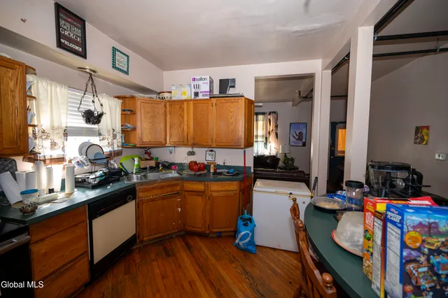 $300,000 | 446 Second Avenue, Albany, NY 12209