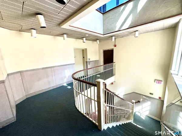 $1,200 | 135 West Main Street, Unit 2E, Waterbury, CT 06702