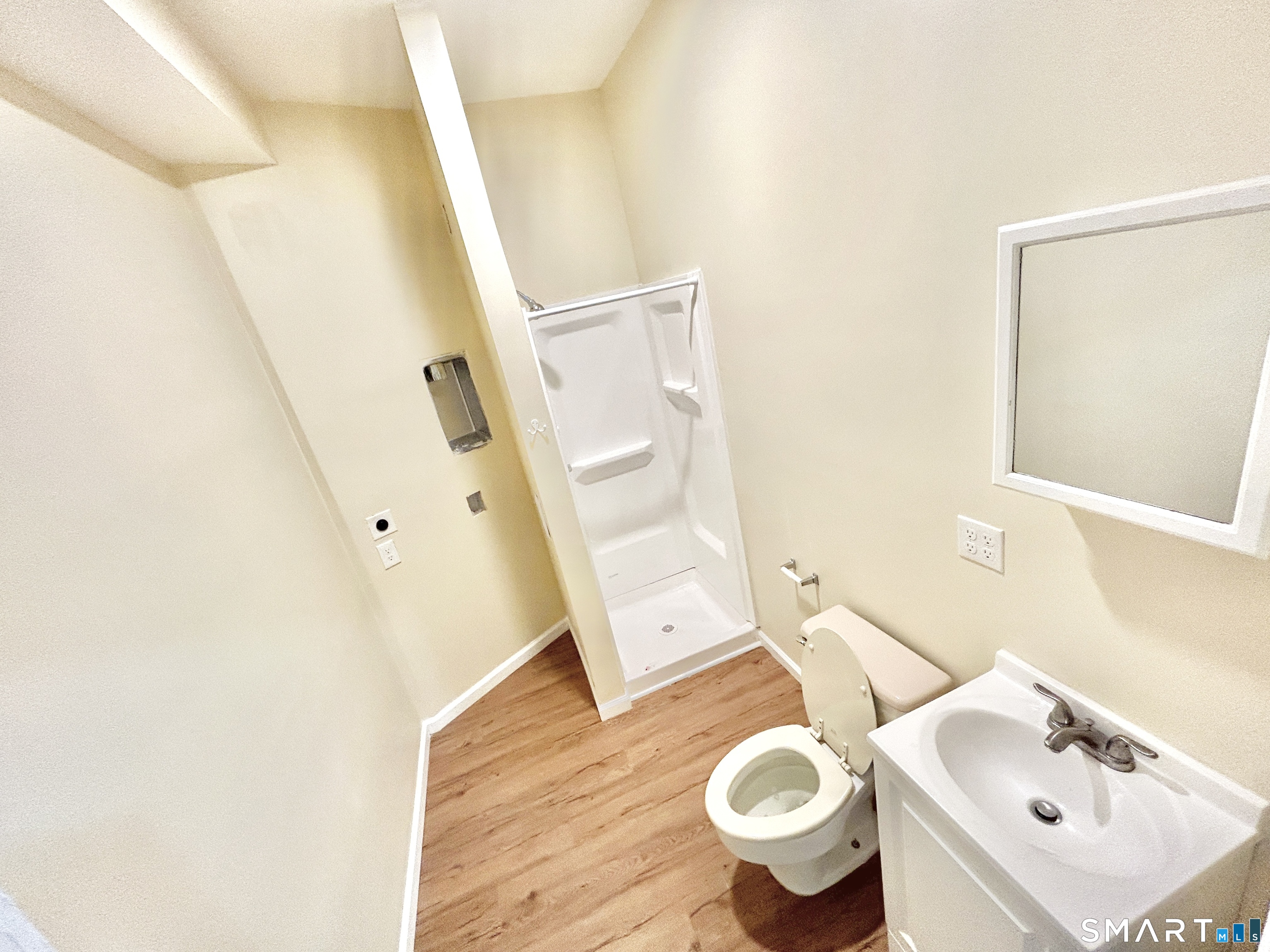 135 West Main Street, Unit 2E Waterbury, CT 06702 - Photo 8 of 24