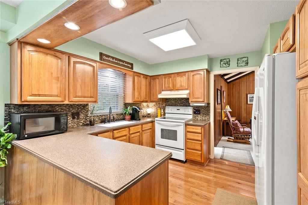 1701 Scarborough Road High Point, NC 27265 - Photo 6 of 30 Lovely kitchen and breakfast room have been udated