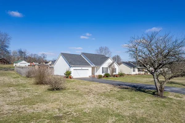 $340,000 | 121 Jackson Street, Mount Pleasant, TN 38474