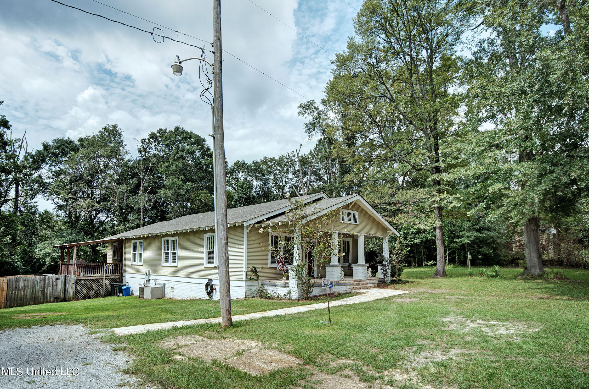 1255 Pocahontas Road Flora, MS 39071 - Photo 2 of 36 IMGP1396_7_8