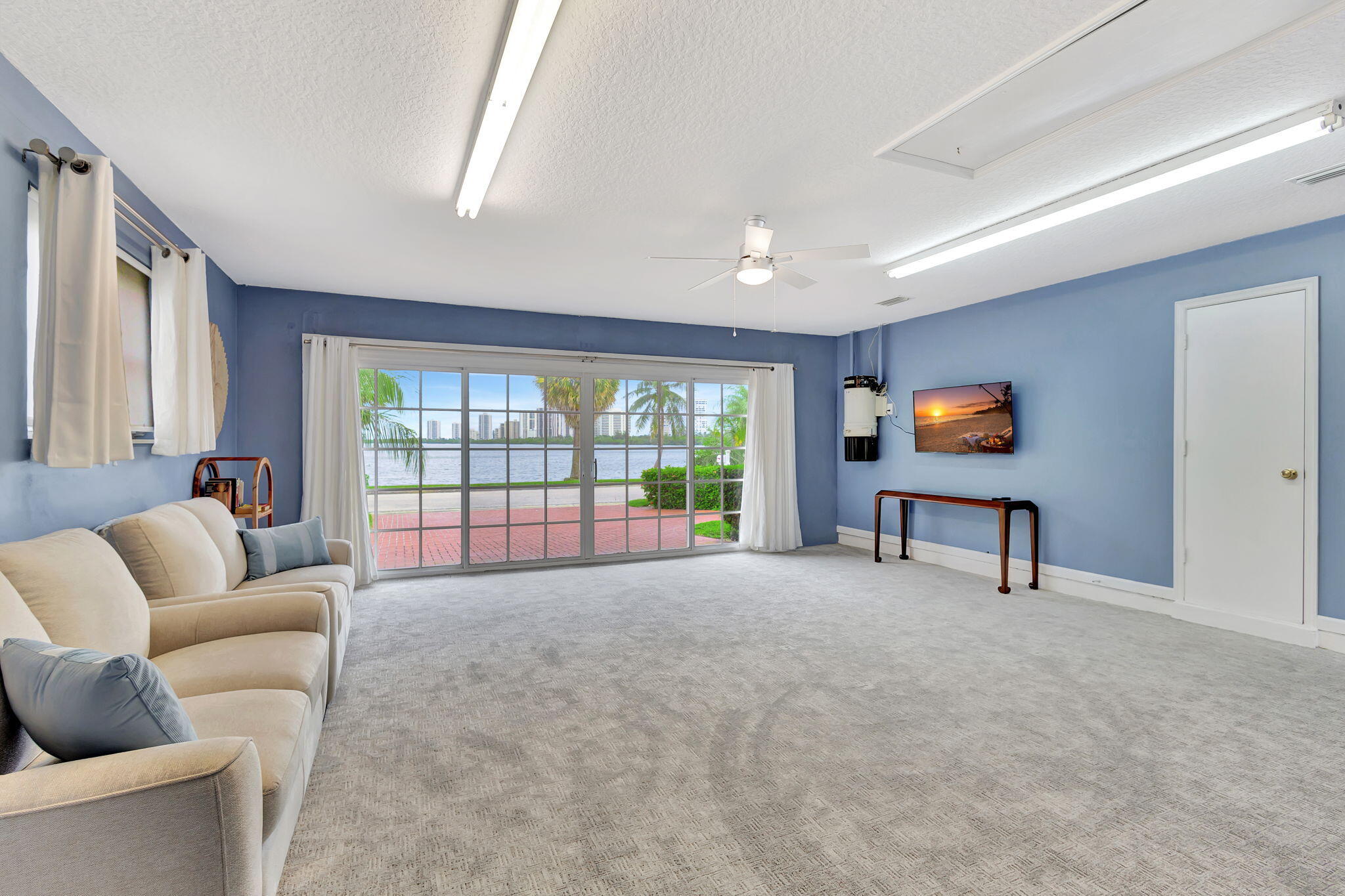 1141 Pine Point Road West Palm Beach, FL 33404 - Photo 14 of 42 13-web-or-mls-1141Pine__116