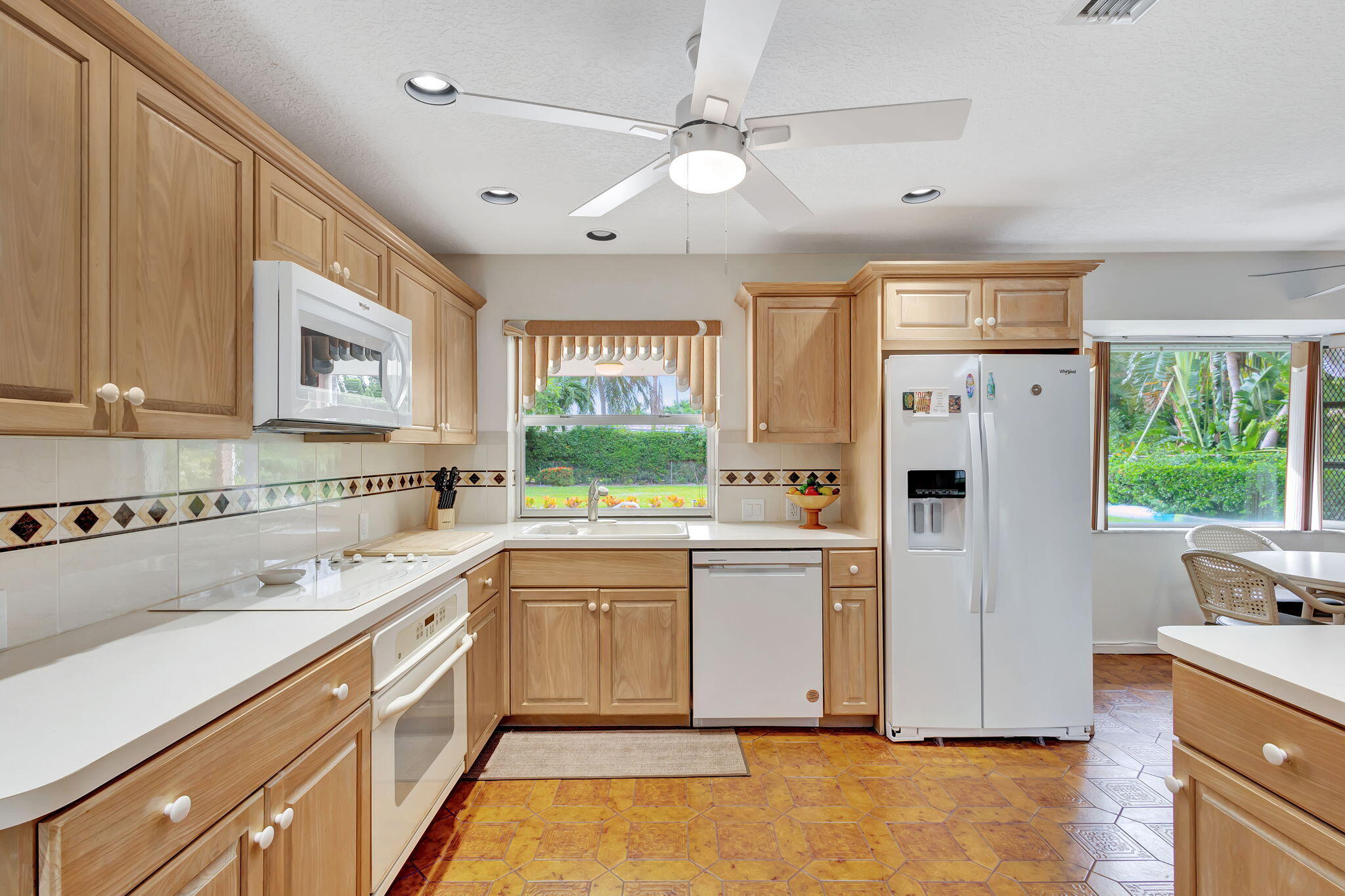 1141 Pine Point Road West Palm Beach, FL 33404 - Photo 9 of 42 9-web-or-mls-1141Pine__76