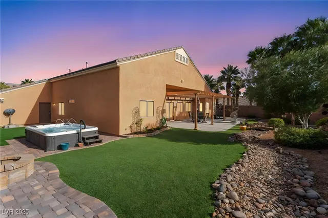 $840,000 | 6090 West Alpine Estates Circle, Las Vegas, NV 89149