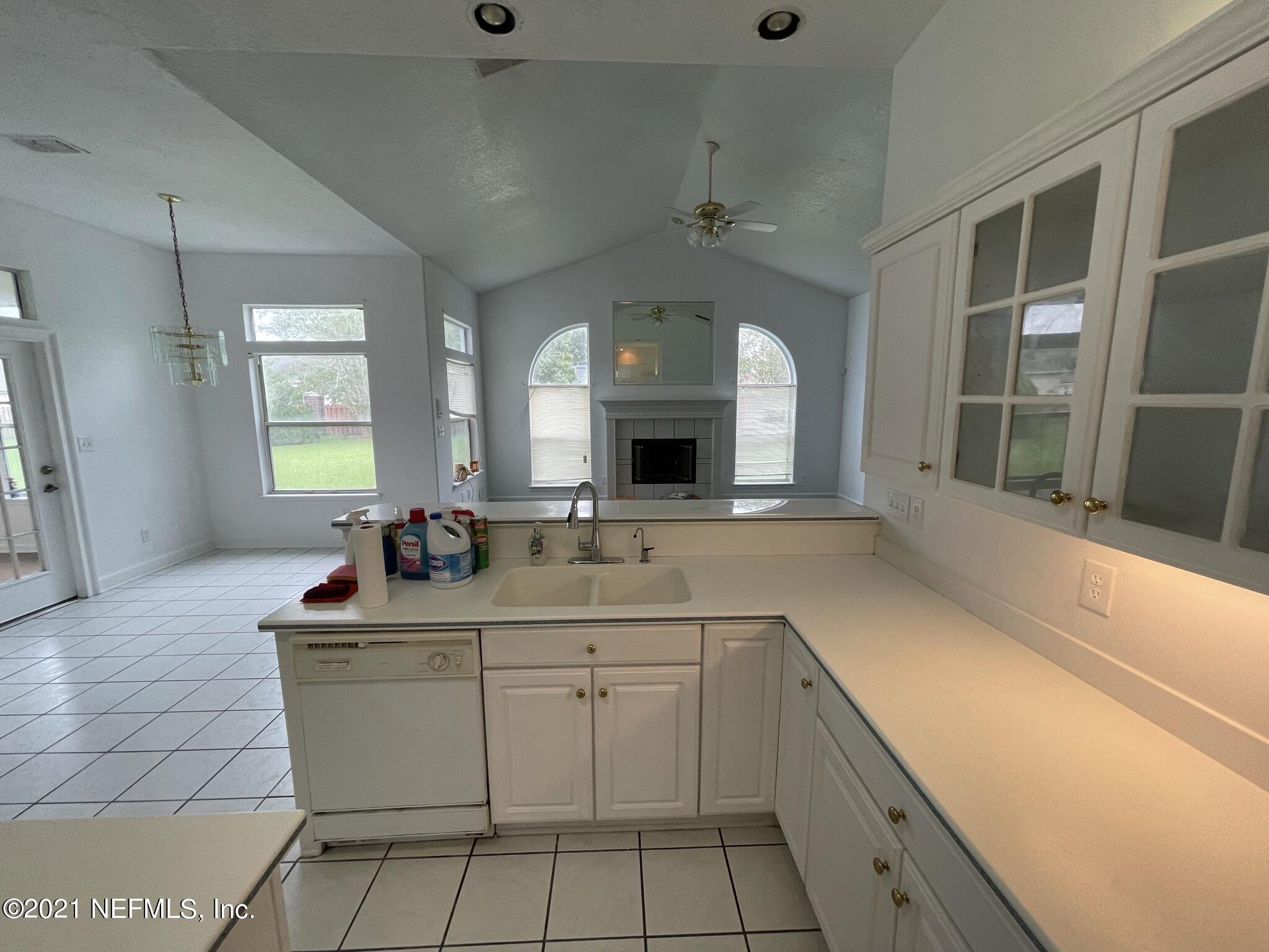 11117 Wingate Road Jacksonville, FL 32218 - Photo 15 of 30 Kitchen