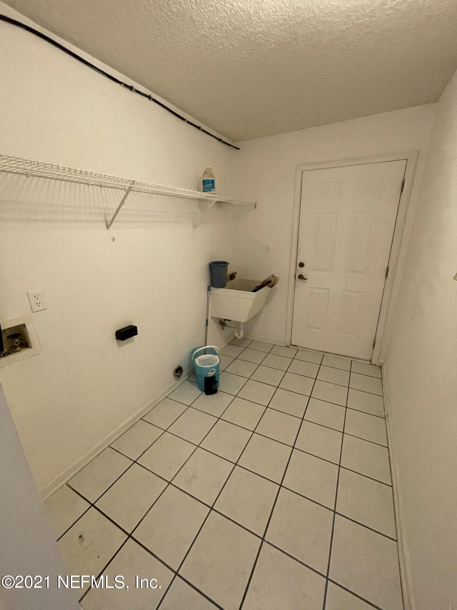 11117 Wingate Road Jacksonville, FL 32218 - Photo 22 of 30 Laundry Room