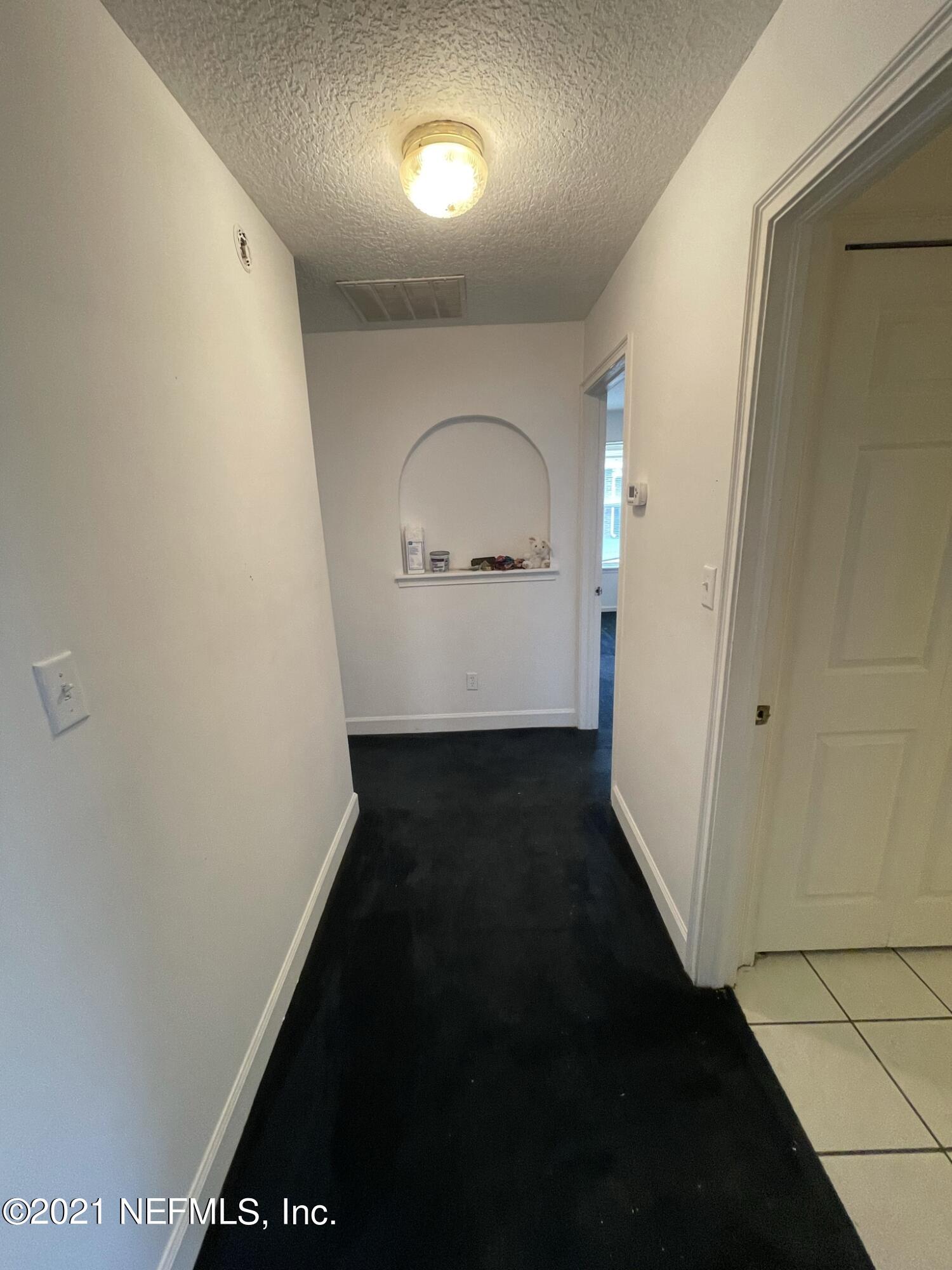11117 Wingate Road Jacksonville, FL 32218 - Photo 23 of 30 Hallway