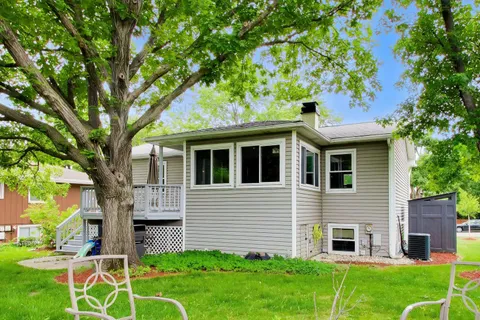 $499,000 | 2167 Midhurst Road, Downers Grove, IL 60516