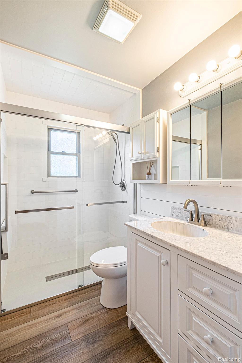 6244 Lennon Road Swartz Creek, MI 48473 - Photo 7 of 17 Gallery Image 7