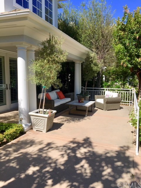 65 Old Course Drive Newport Beach, CA 92660 - Photo 2 of 15 Take your coffee on the large front patio!
