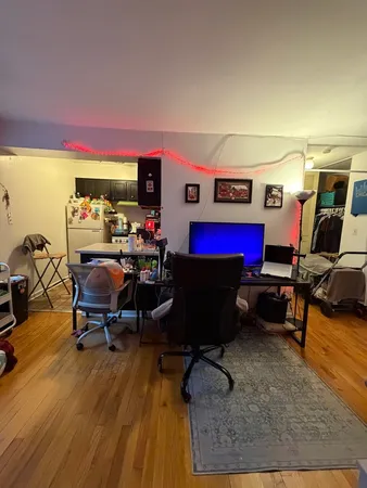 $1,695 | 541 West Oakdale Avenue, Unit 504, Chicago, IL 60657