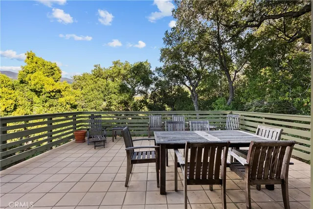 $2,195,000 | 3490 East Ojai Avenue, Ojai, CA 93023