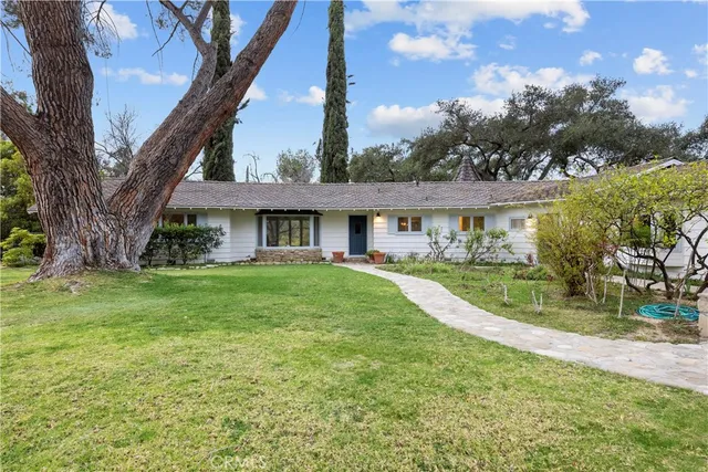 $2,195,000 | 3490 East Ojai Avenue, Ojai, CA 93023