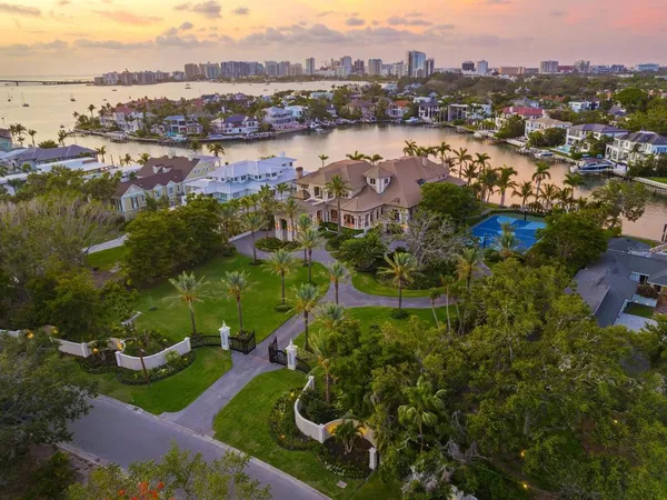 $17,350,000 | 1423 Hillview Drive, Sarasota, FL 34239