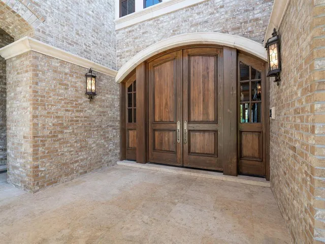 $17,350,000 | 1423 Hillview Drive, Sarasota, FL 34239