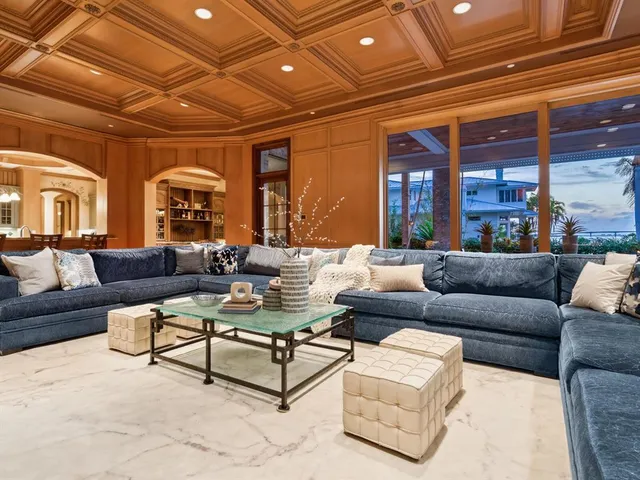 $17,350,000 | 1423 Hillview Drive, Sarasota, FL 34239