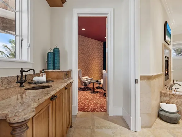 $17,350,000 | 1423 Hillview Drive, Sarasota, FL 34239