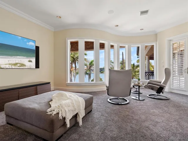 $17,350,000 | 1423 Hillview Drive, Sarasota, FL 34239