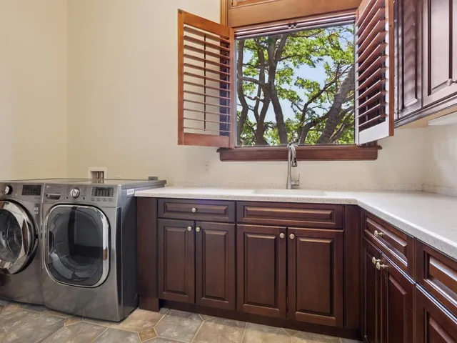 $17,350,000 | 1423 Hillview Drive, Sarasota, FL 34239