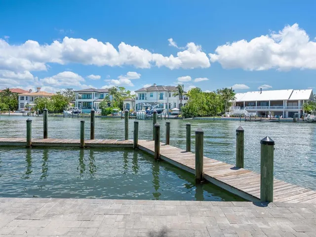 $17,350,000 | 1423 Hillview Drive, Sarasota, FL 34239