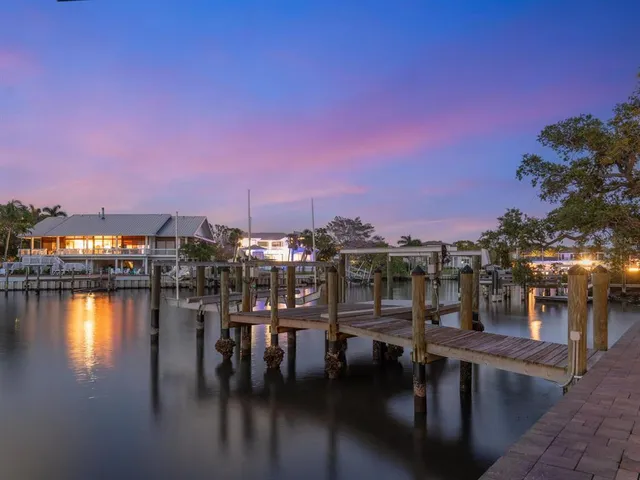 $17,350,000 | 1423 Hillview Drive, Sarasota, FL 34239