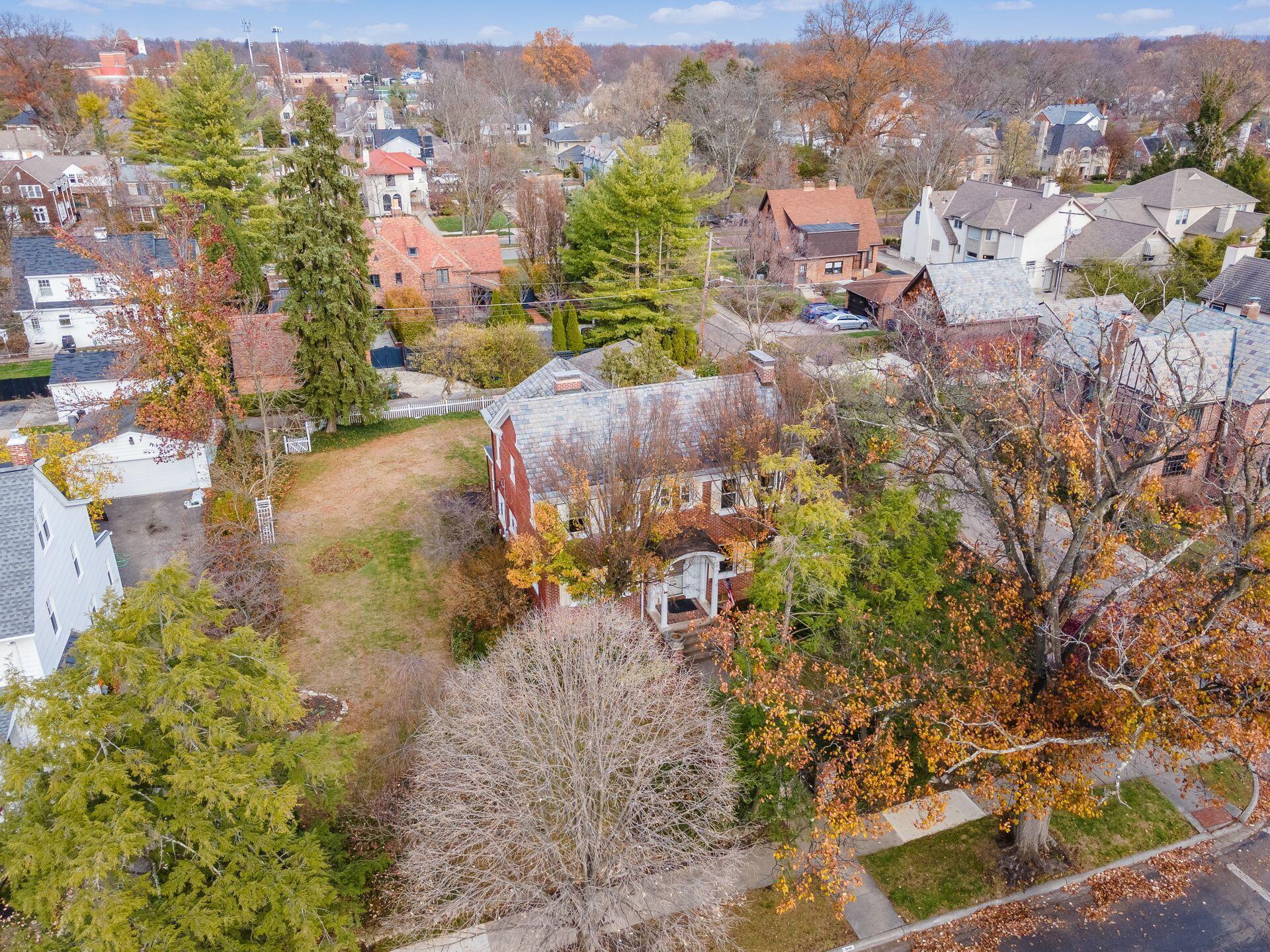 2596 Bryden Road Bexley, OH 43209 - Photo 68 of 82 Drone
