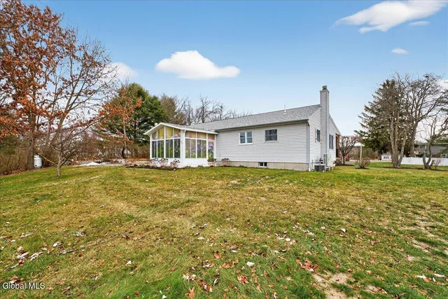 $379,900 | 1033 Hudson Avenue, Stillwater, NY 12170