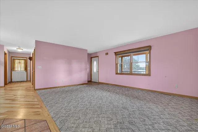 $379,900 | 1033 Hudson Avenue, Stillwater, NY 12170