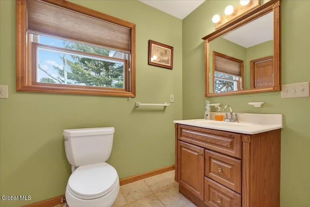 $379,900 | 1033 Hudson Avenue, Stillwater, NY 12170