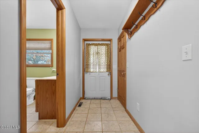 $379,900 | 1033 Hudson Avenue, Stillwater, NY 12170