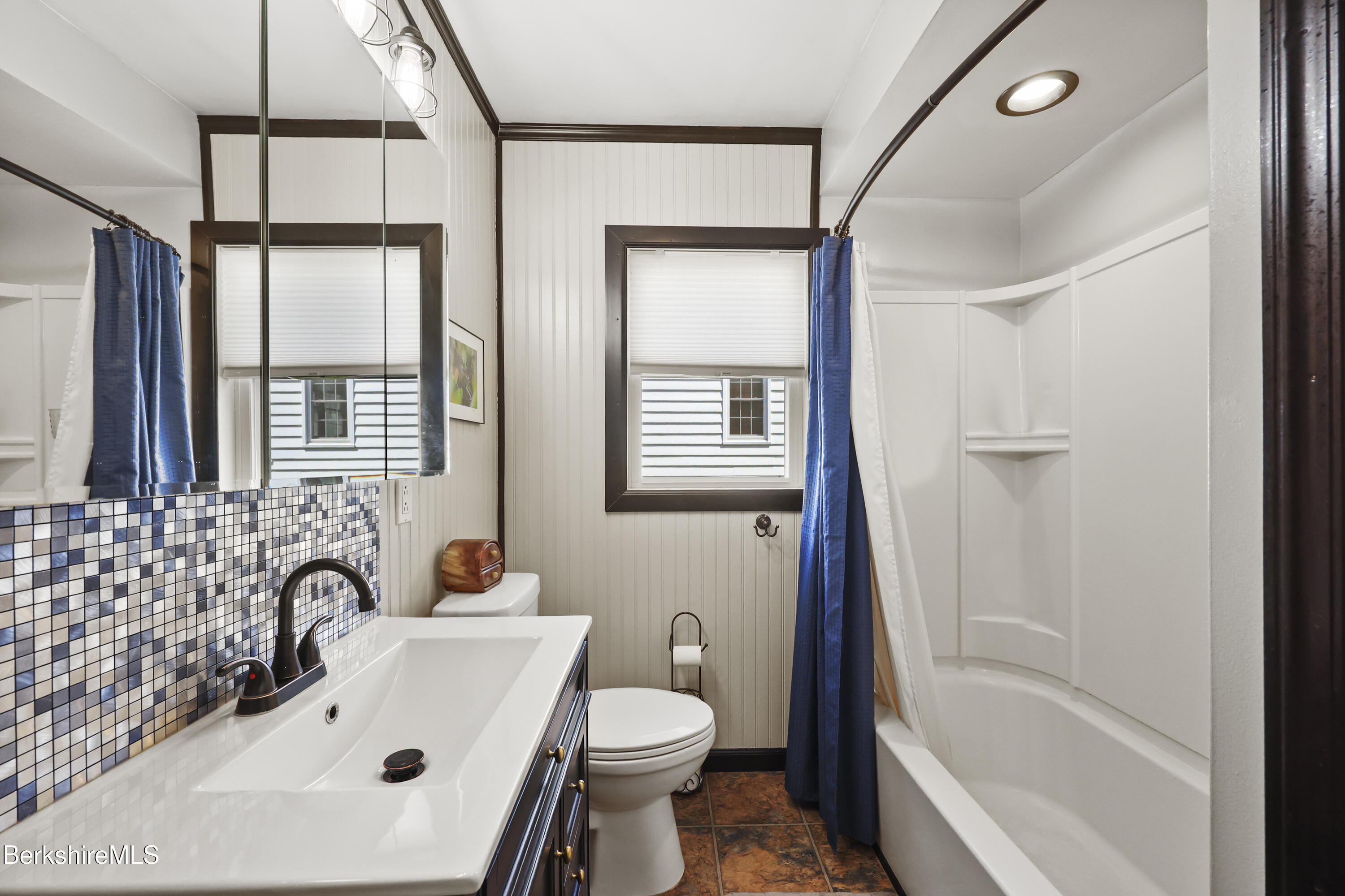 13 Simon Avenue Adams, MA 01220 - Photo 17 of 30 120 Bathroom