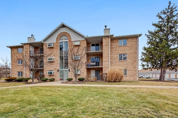 $209,700 | 3048 Matthew Lane, Unit A3, Homewood, IL 60430