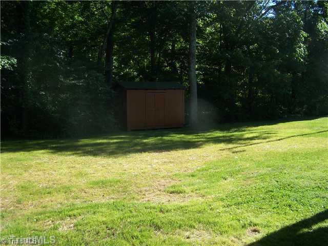 913 Old Winston Road High Point, NC 27265 - Photo 15 of 16 Yard/Garden.