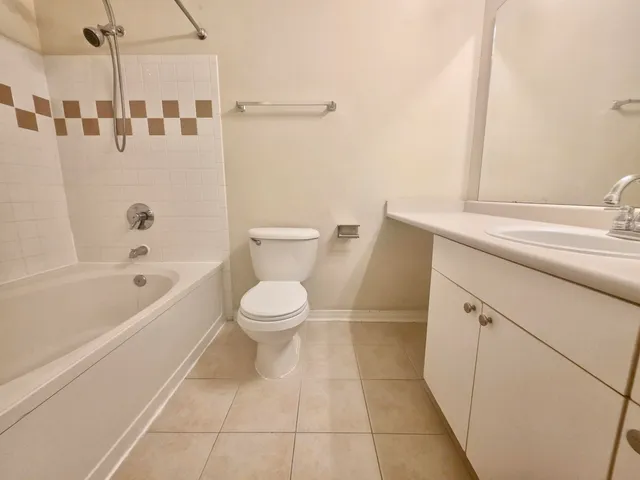 $2,300 | 130 River Landing Drive, Unit 1203, Charleston, SC 29492