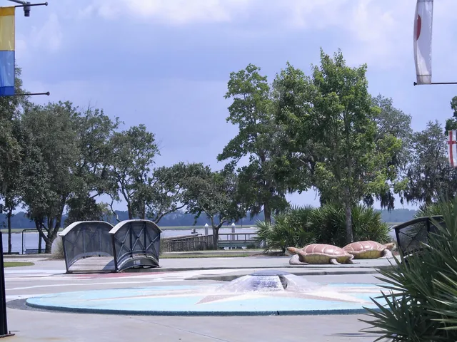 $2,300 | 130 River Landing Drive, Unit 1203, Charleston, SC 29492