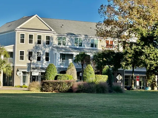 $2,300 | 130 River Landing Drive, Unit 1203, Charleston, SC 29492