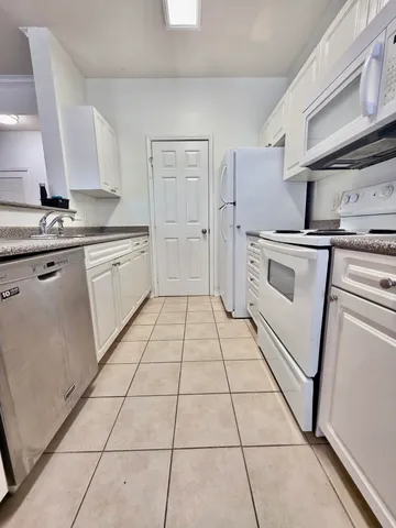 $2,300 | 130 River Landing Drive, Unit 1203, Charleston, SC 29492