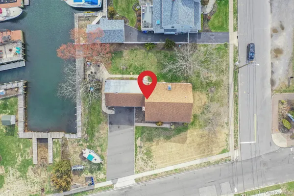 $1,250,000 | 280 South Bayview Avenue, Amityville, NY 11701