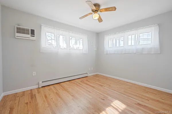 $1,250,000 | 280 South Bayview Avenue, Amityville, NY 11701