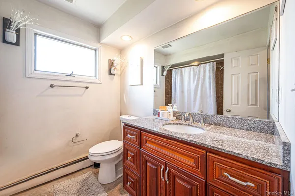 $1,250,000 | 280 South Bayview Avenue, Amityville, NY 11701