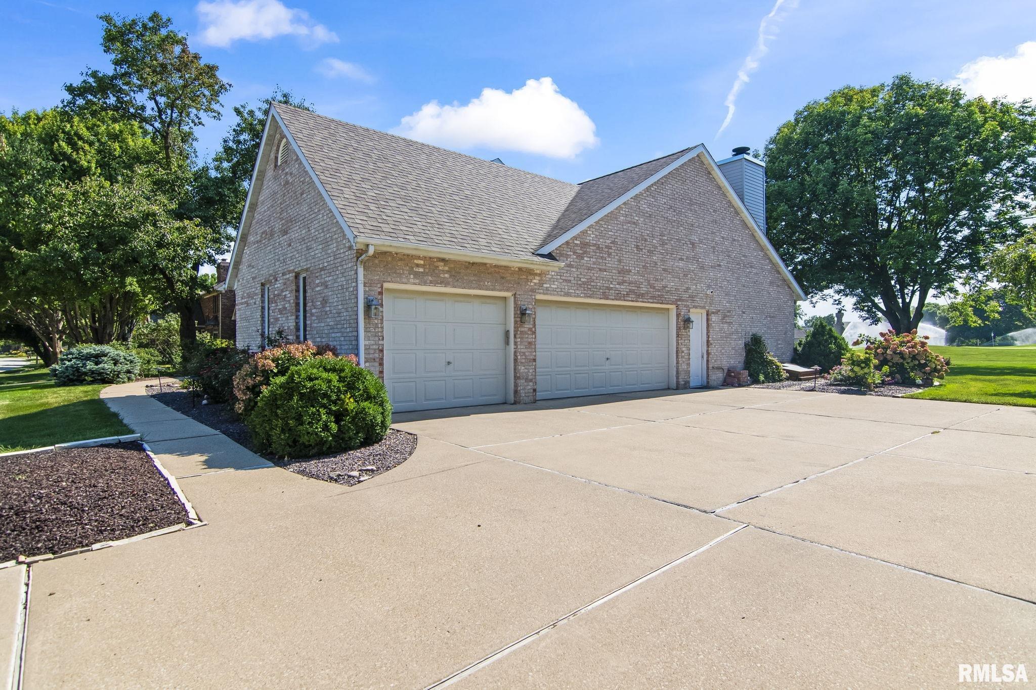 5105 Eagle Ridge Springfield, IL 62711 - Photo 6 of 81 Gallery Image 6