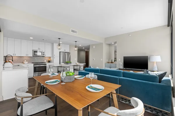 $3,393 | 2511 Willowick Road, Unit 317, Houston, TX 77027
